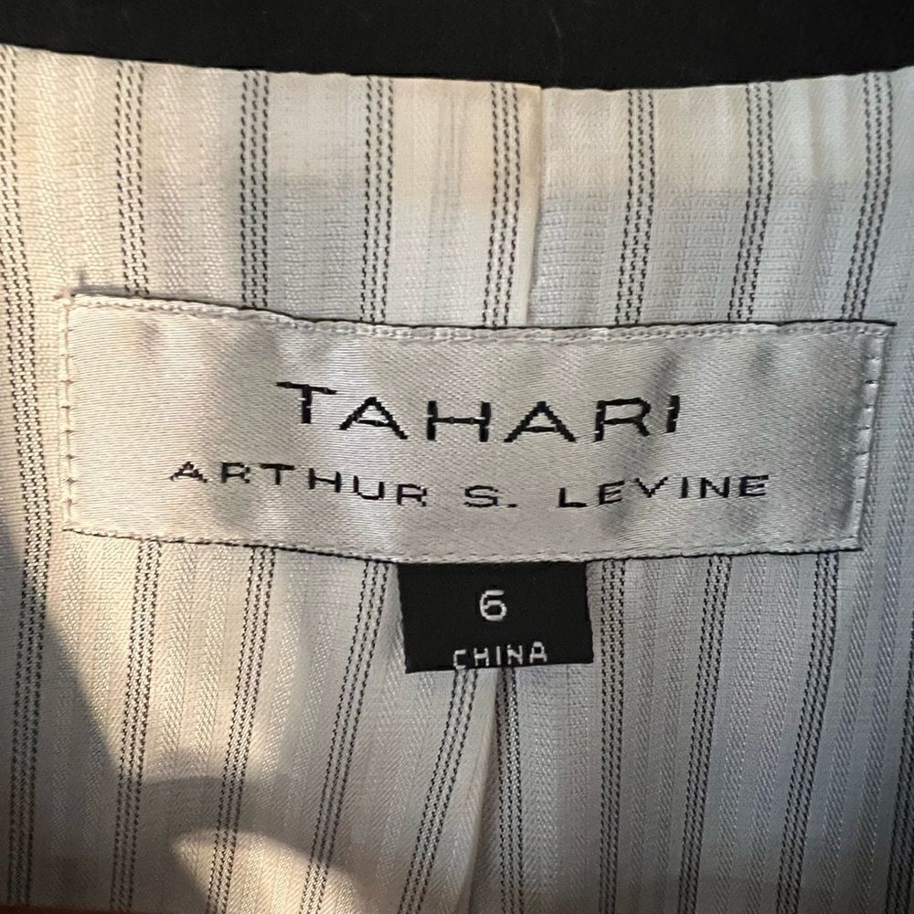 TAHARI Arthur S Levine Fully Lined Suit Jacket sz 6 - Picture 3 of 9